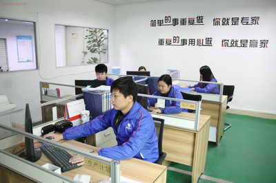 便宜好用的自行車藍(lán)牙音箱 優(yōu)創(chuàng)銳金屬迷你款帶彩燈功能介紹