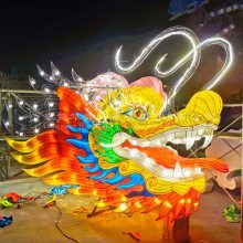 廟會(huì)集市與國(guó)慶彩燈 傳統(tǒng)手工技藝的魅力綻放